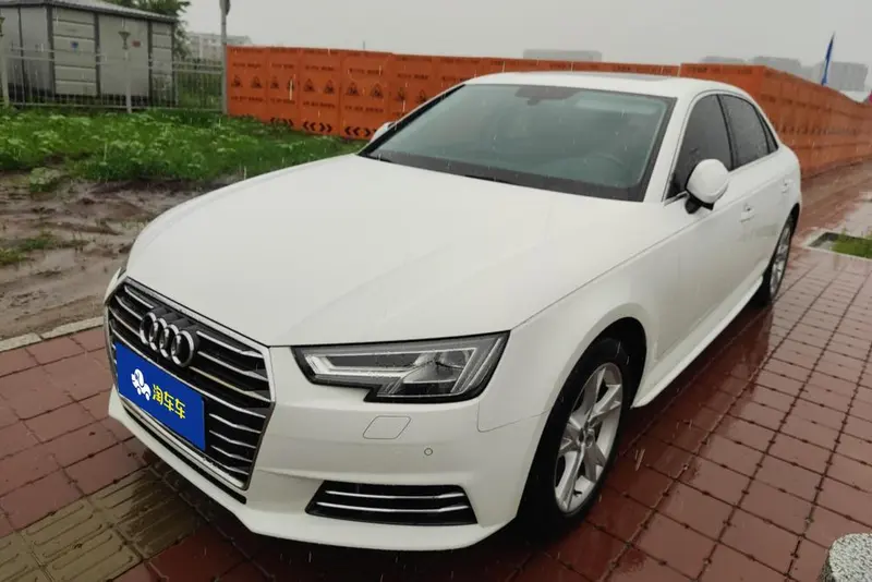 Audi A4L, 2018