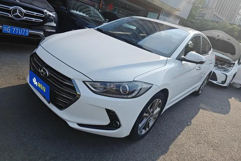 Hyundai Elantra Lingdong, 2016