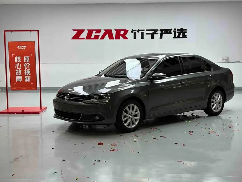 Volkswagen Sagitar, 2012