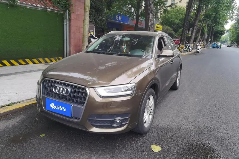 Audi Q3, 2015