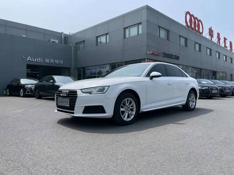 Audi A4L, 2017
