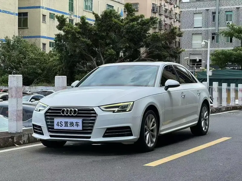 Audi A4L, 2018