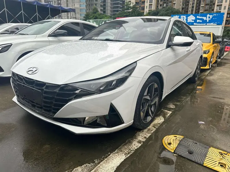 Hyundai Elantra, 2021