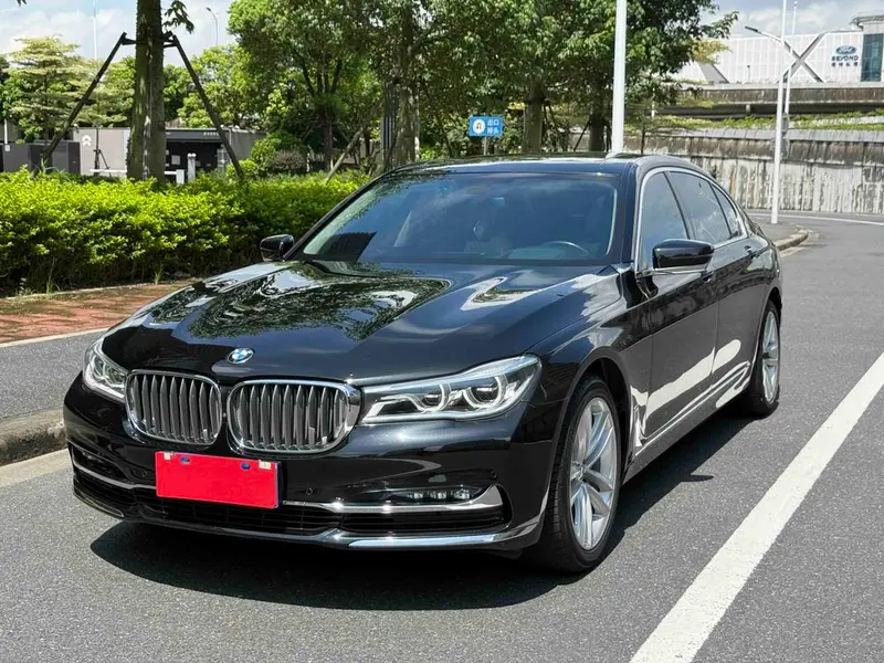 BMW 7-Series, 2018