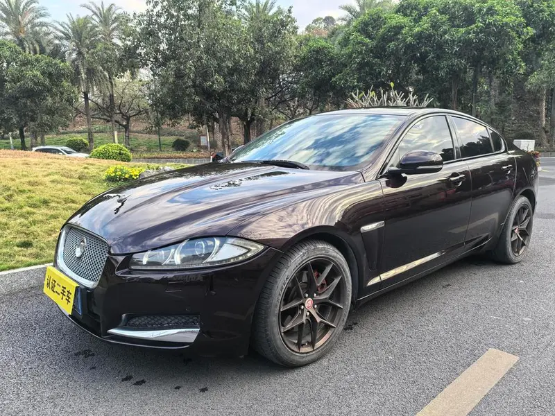 Jaguar XF, 2013