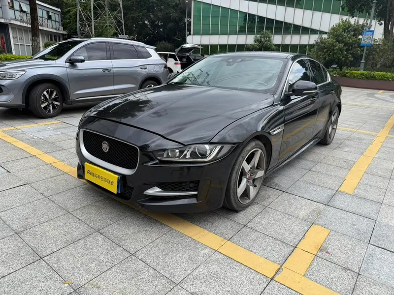 Jaguar XE, 2017