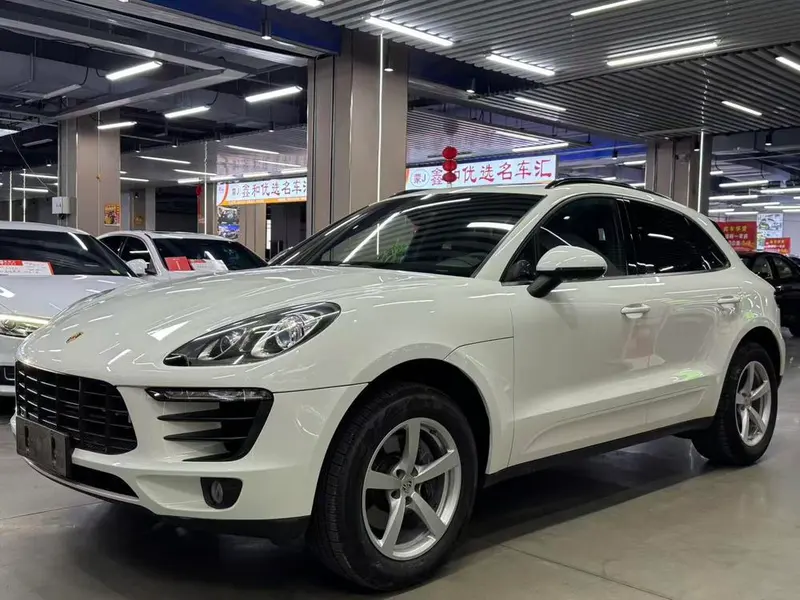 Porsche Macan, 2016