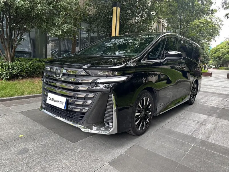 Toyota Vellfire, 2024