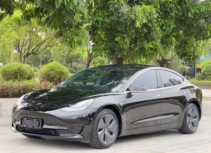 Tesla Model 3, 2020