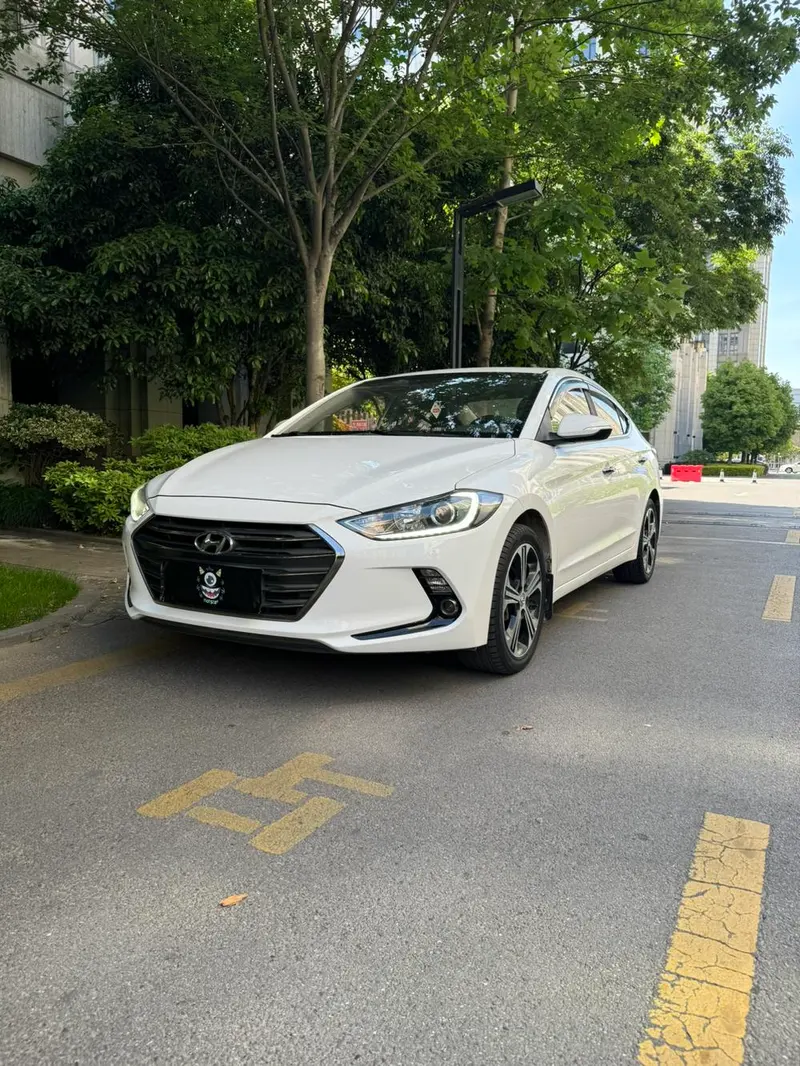 Hyundai Elantra Lingdong, 2018