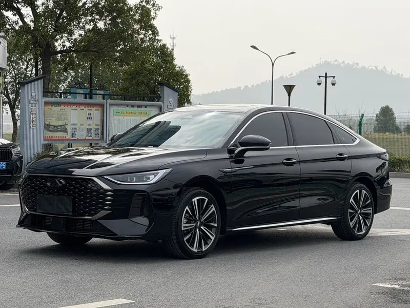 Chery Arrizo 8 PRO, 2025