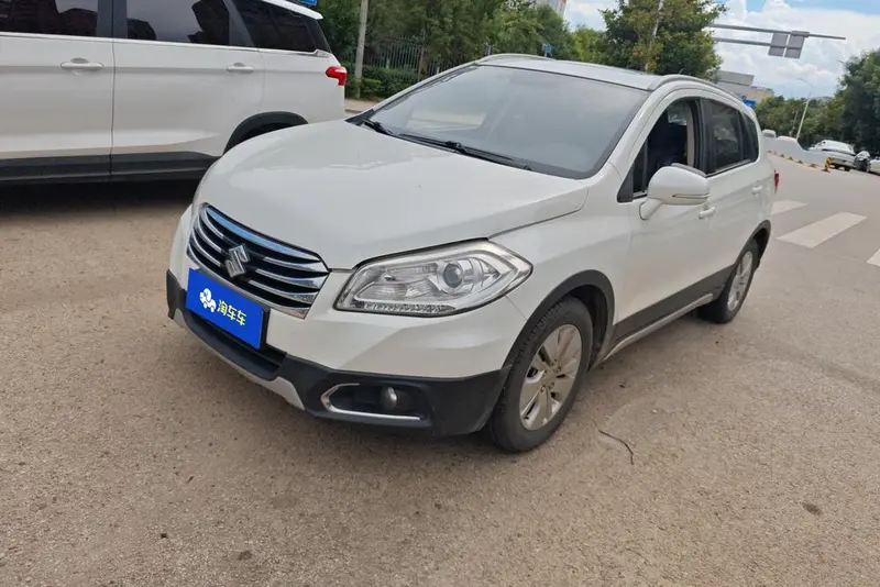 Suzuki S-Cross, 2015