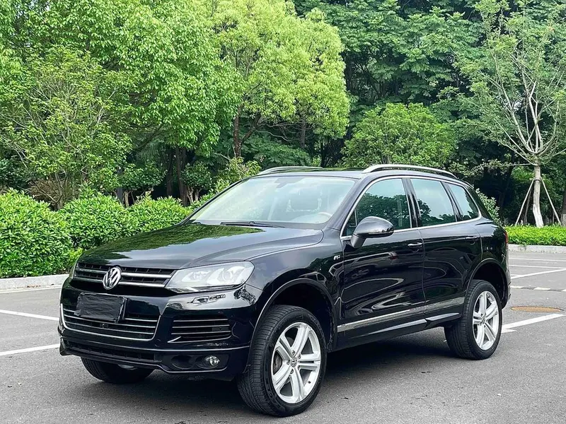 Volkswagen Touareg, 2015