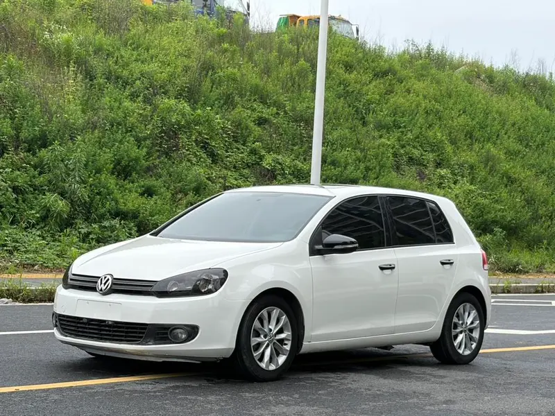 Volkswagen Golf, 2011