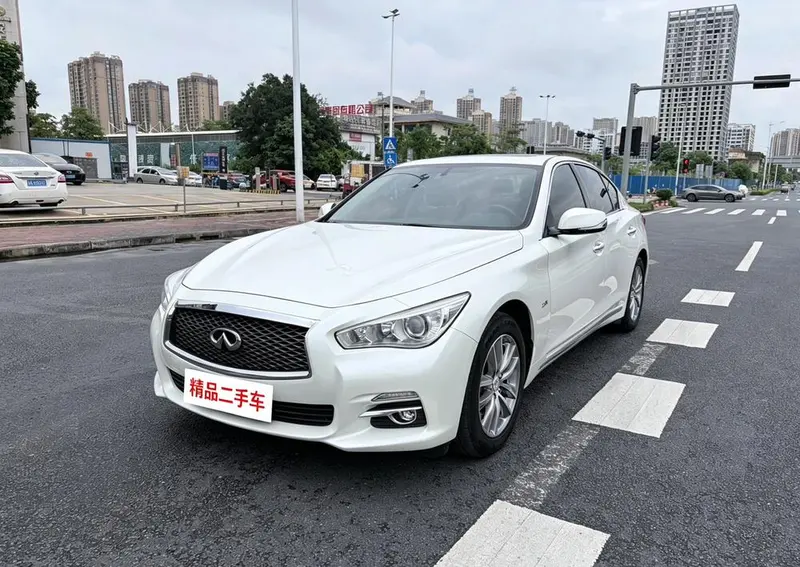 Infiniti Q50L, 2016