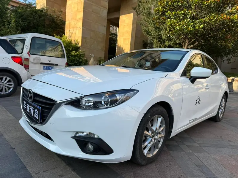 Mazda 3 Axela, 2016