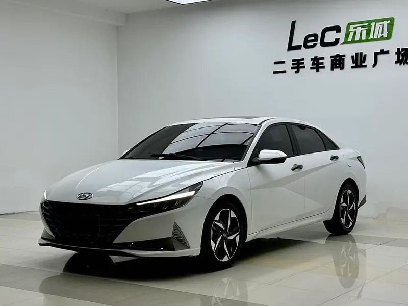 Hyundai Elantra, 2021