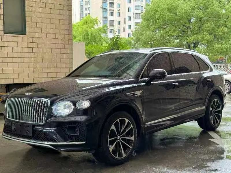 Bentley Bentayga, 2023