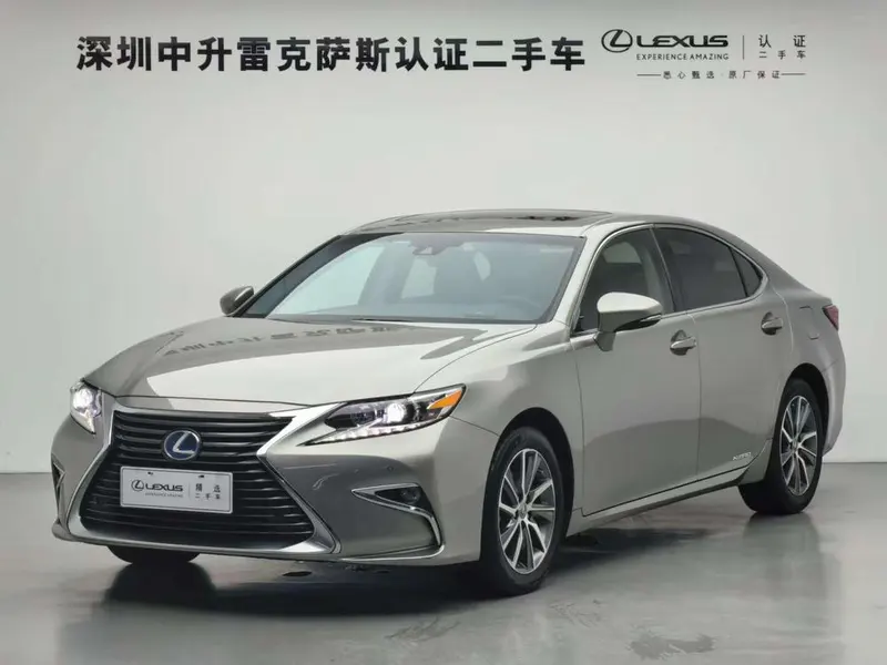 Lexus ES, 2015