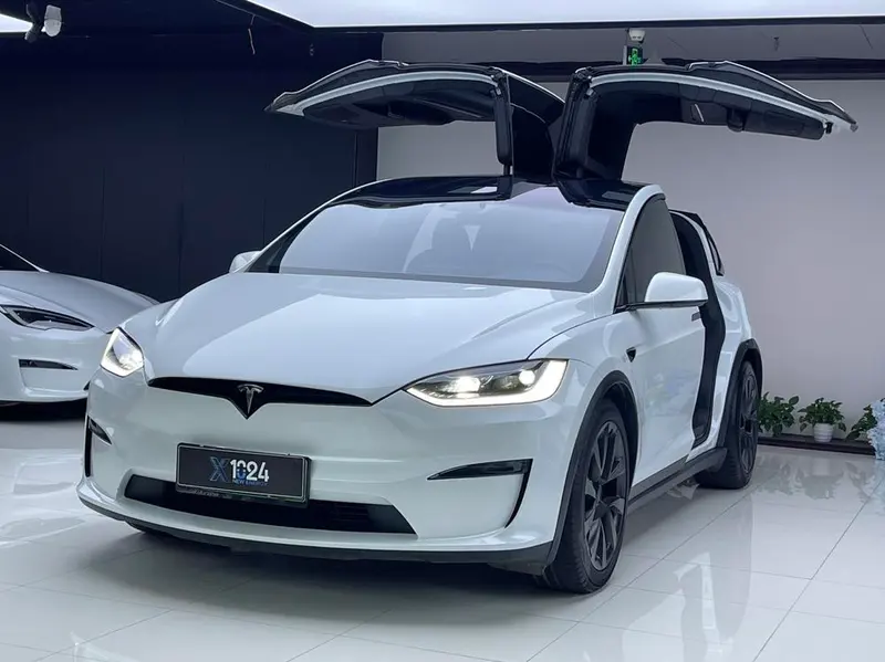 Tesla Model X, 2023