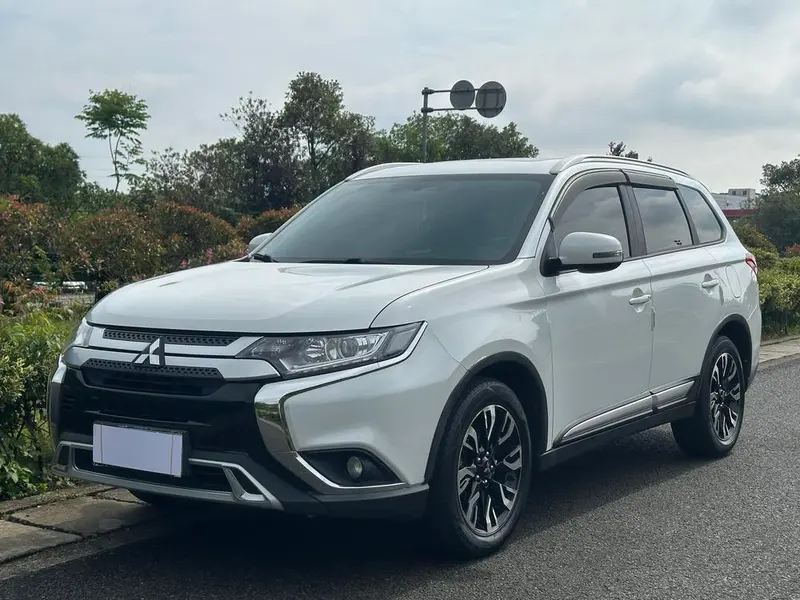 Mitsubishi Outlander, 2019