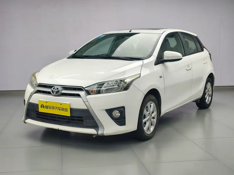 Toyota Yaris L, 2015