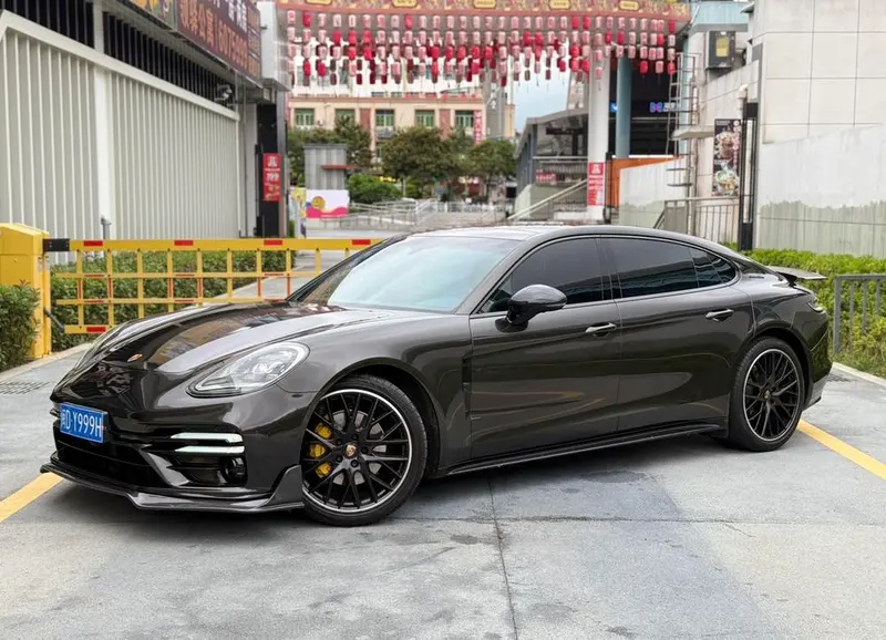 Porsche Panamera, 2022