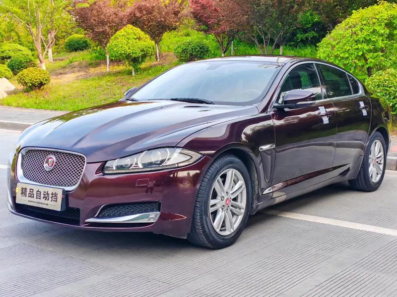 Jaguar XF, 2015
