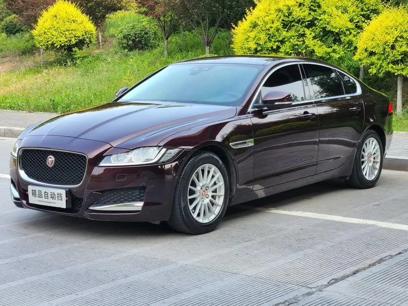Jaguar XF, 2016