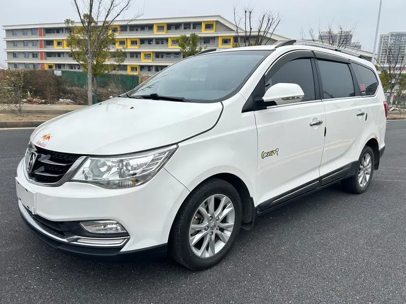 Baojun 730, 2016