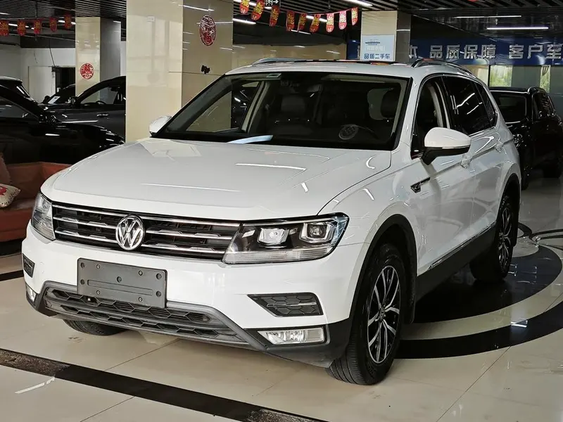 Volkswagen Tiguan L, 2018