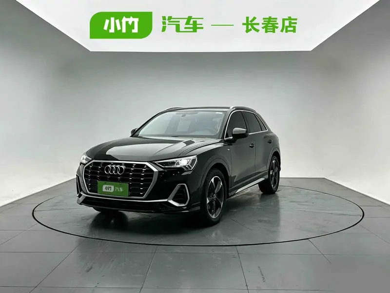 Audi Q3, 2022