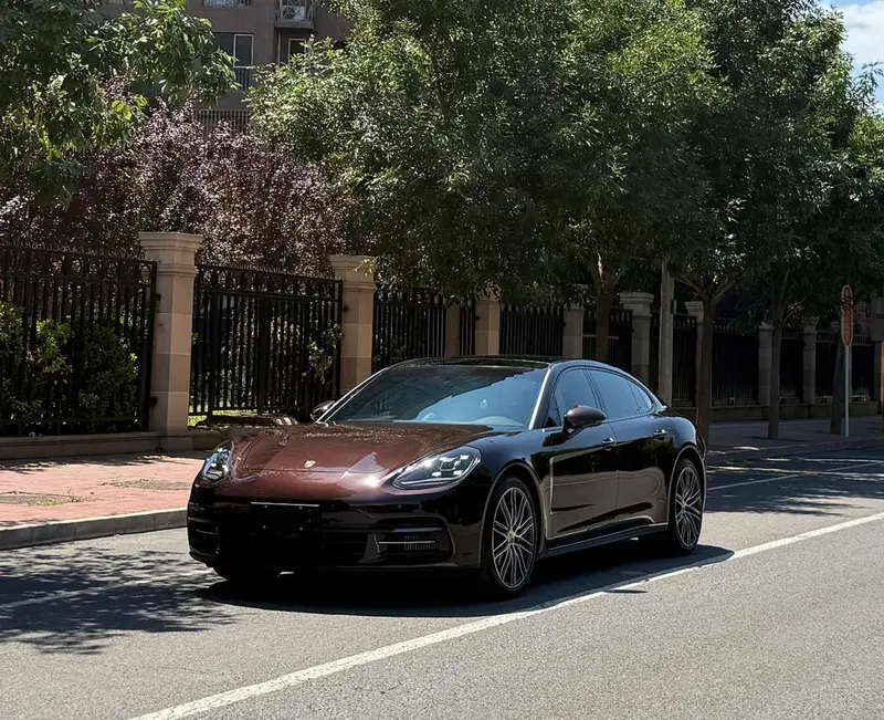 Porsche Panamera, 2021