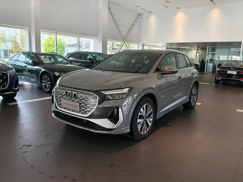 Audi Q4 e-tron, 2024