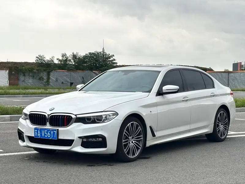 BMW 5-Series, 2018