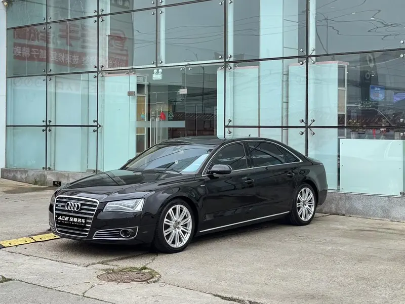 Audi A8, 2011