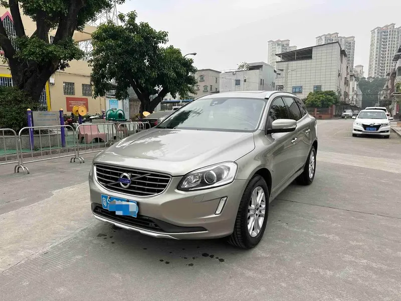 Volvo XC60, 2015