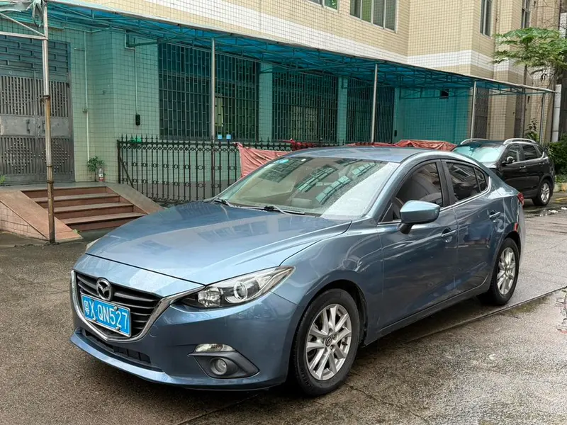 Mazda 3 Axela, 2016