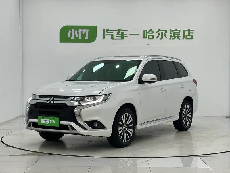 Mitsubishi Outlander, 2021