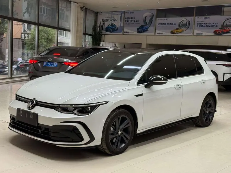 Volkswagen Golf, 2021