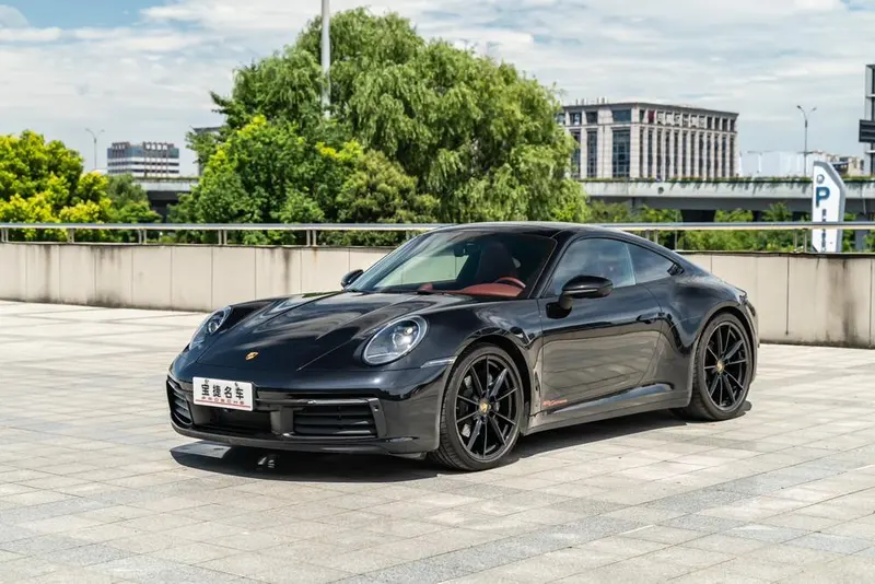 Porsche 911, 2023