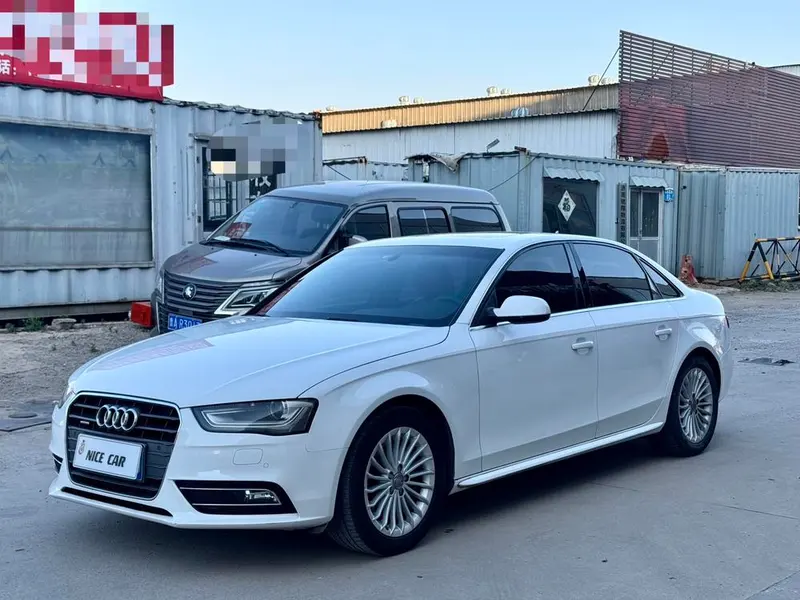 Audi A4L, 2015