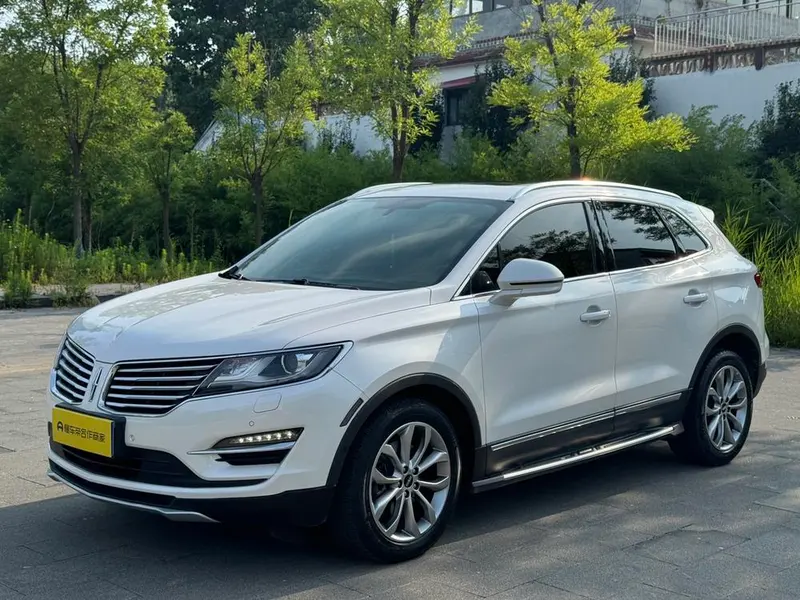 Lincoln MKC, 2017