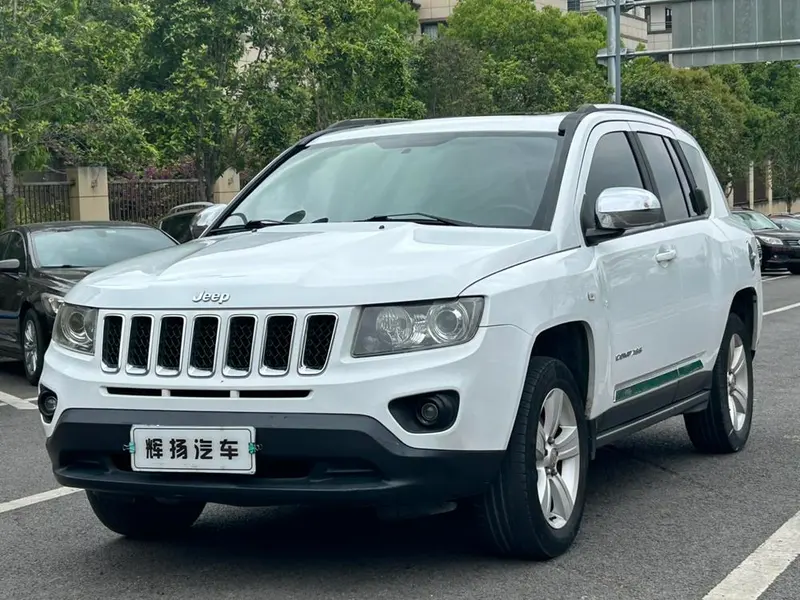 Jeep Compass (Import), 2013