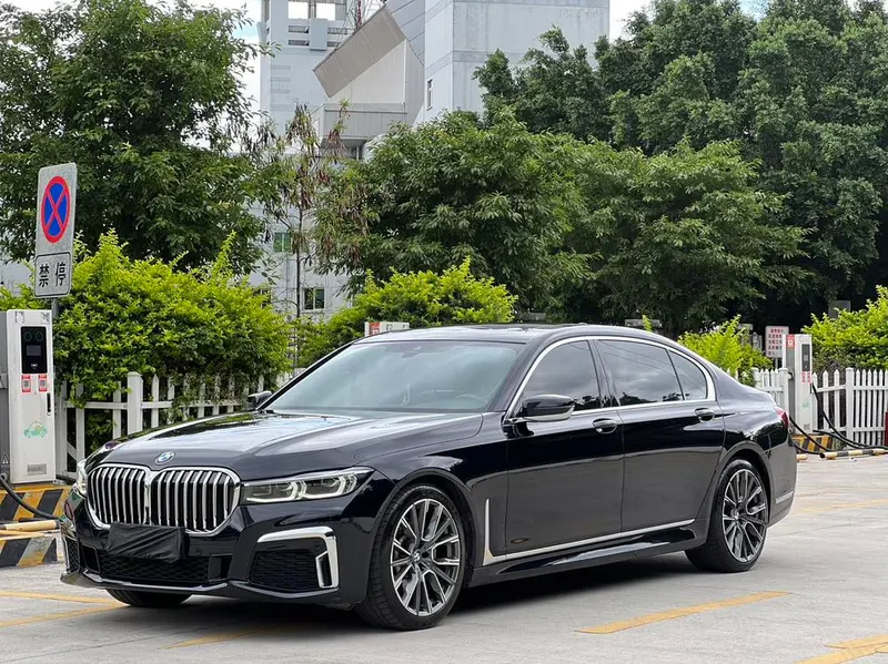 BMW 7-Series, 2021