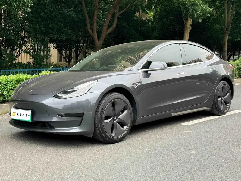 Tesla Model 3, 2020