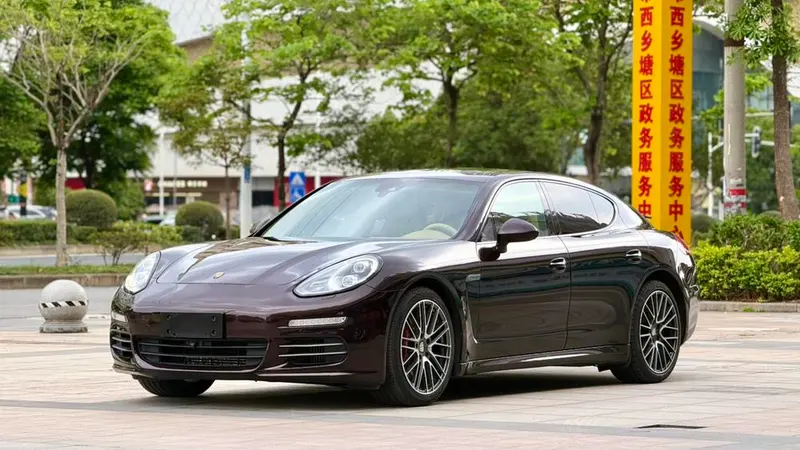Porsche Panamera, 2014