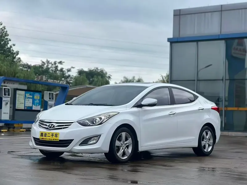 Hyundai Elantra Langdong, 2013