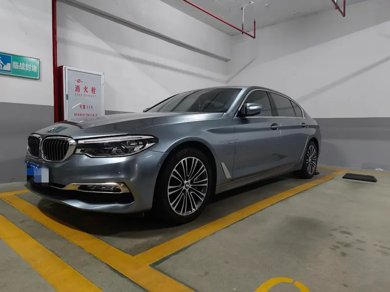 BMW 5-Series, 2018