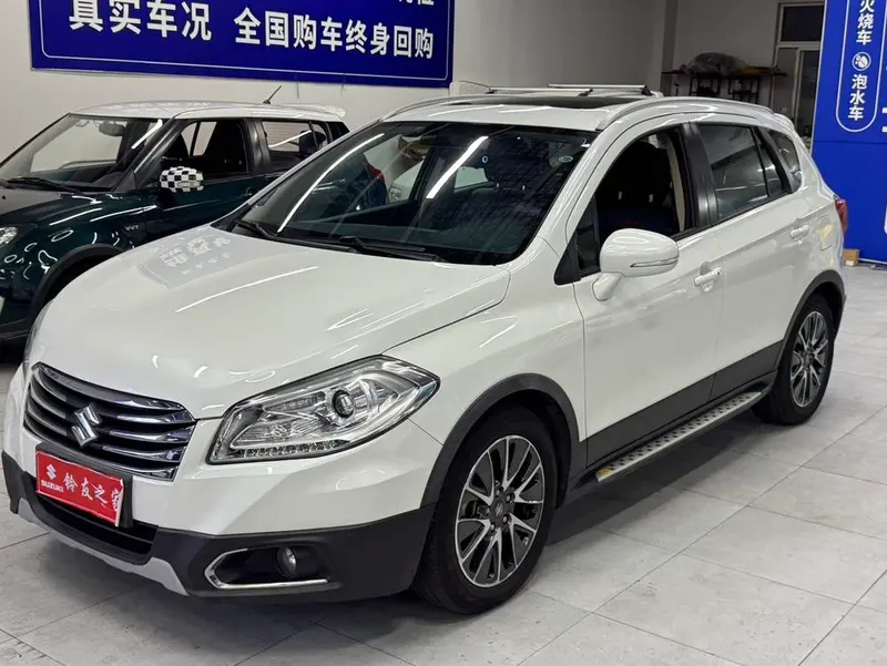 Suzuki S-Cross, 2015